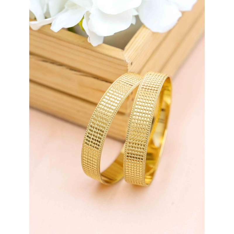 Zeraki Jewels Set Of 2 Gold-Plated Bangles