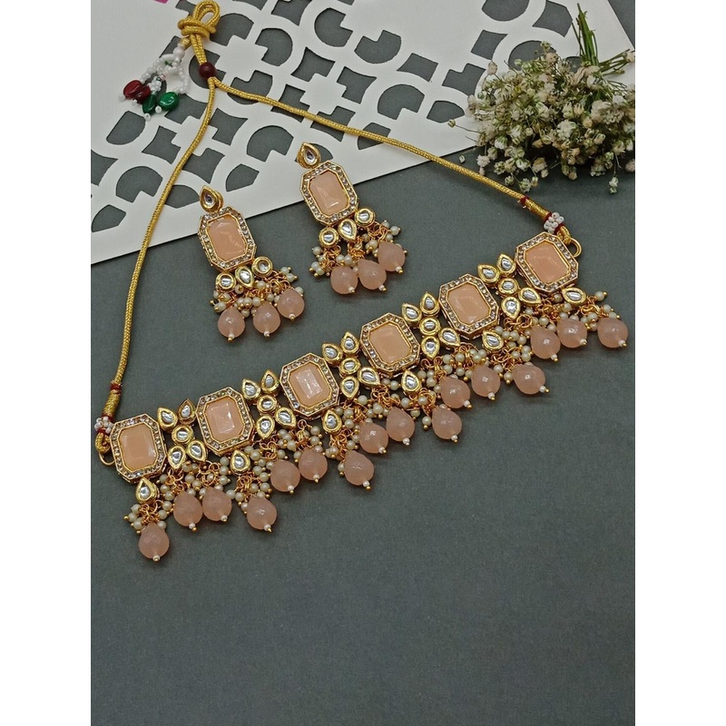 AASHISH IMITATION Gold-Plated Kundan Studded & Beaded Jewellery Set