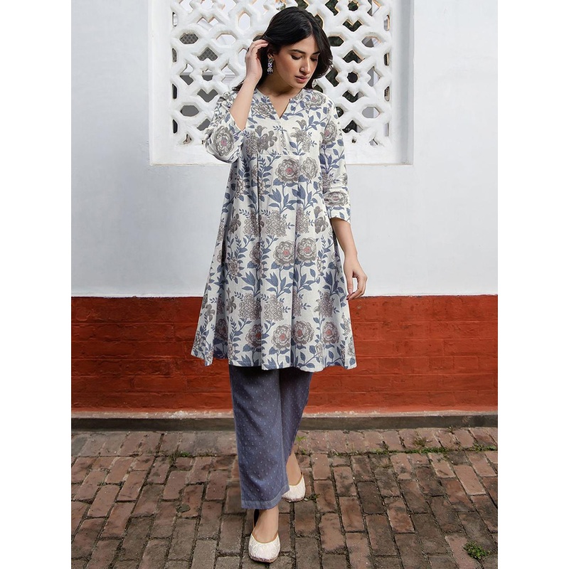 Janasya Women’s White Pure Cotton Floral Printed Tunic