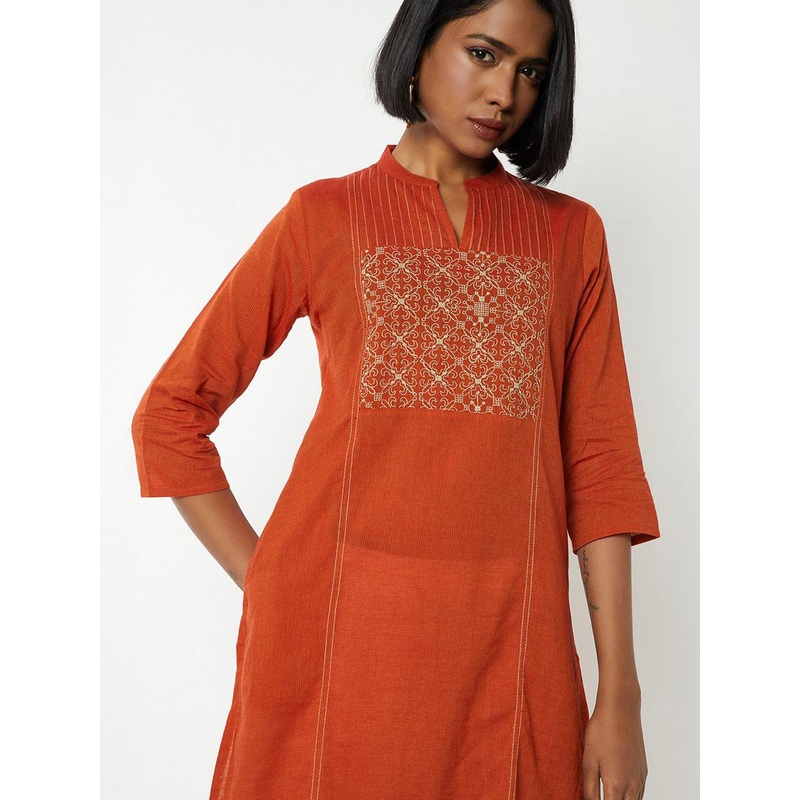 max Women Floral Embroidered Cotton Kurta