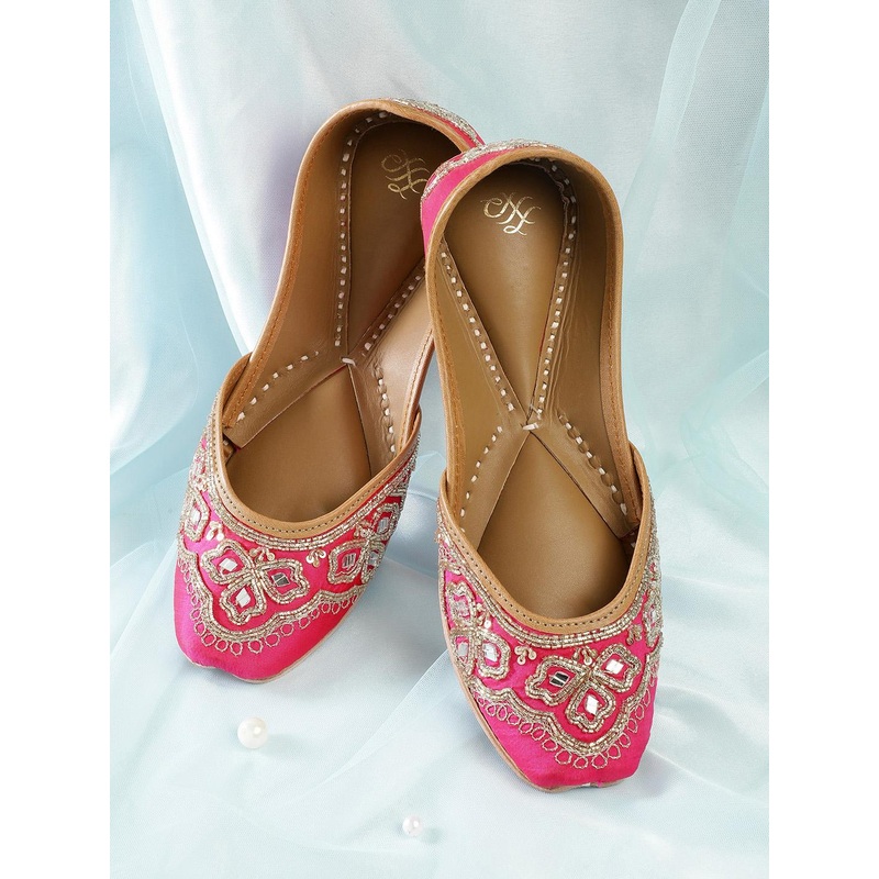 House of Pataudi Women Woven Design Ethnic Embellished Mojaris