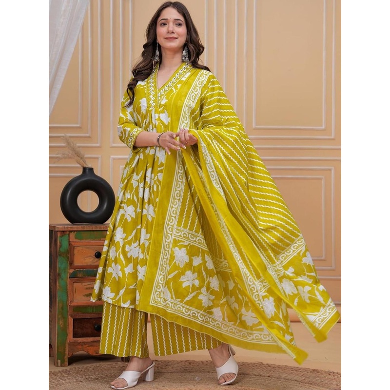 DIVASTRI Women Floral Printed Angrakha Pure Cotton Kurta with Trousers & With Dupatta