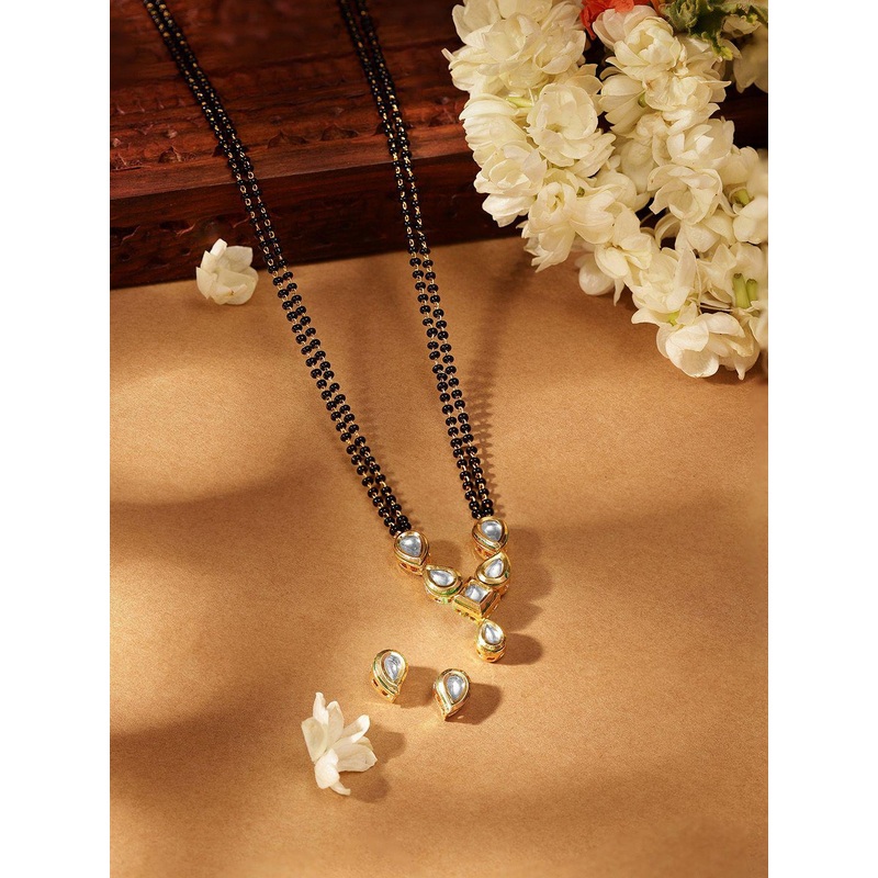 Priyaasi Gold Plated Kundan Studded & Beaded Mangalsutra Set
