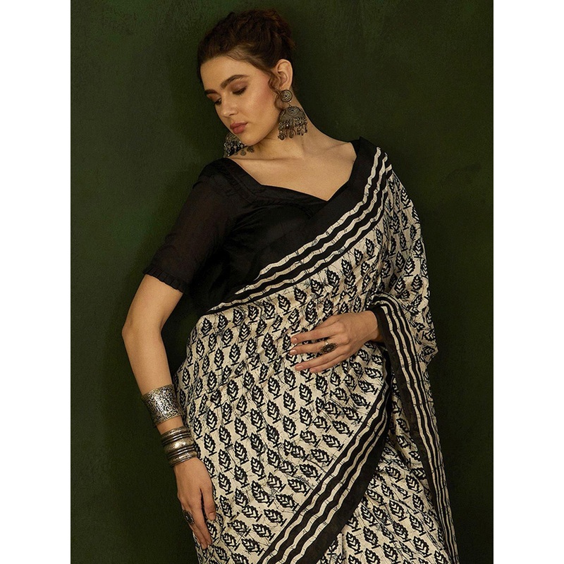 Sangria Dabu Printed Saree With Blouse Piece