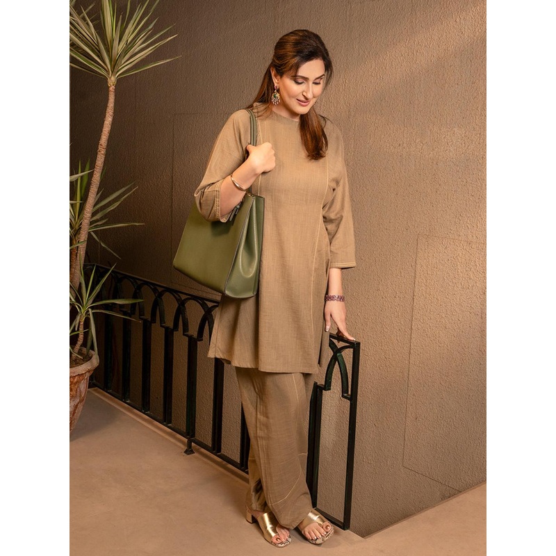 Aaghnya Women Beige Kurta Sets