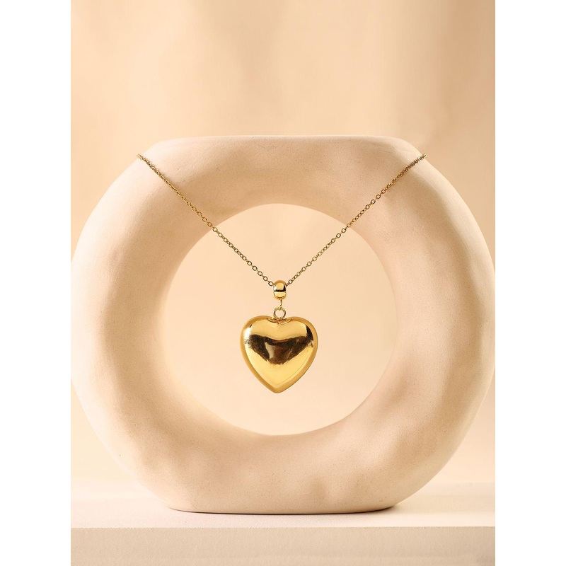 SOHI Gold-Plated Heart-Charm Pendant With Chain