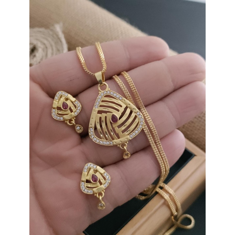 Gold Pendant set for Women