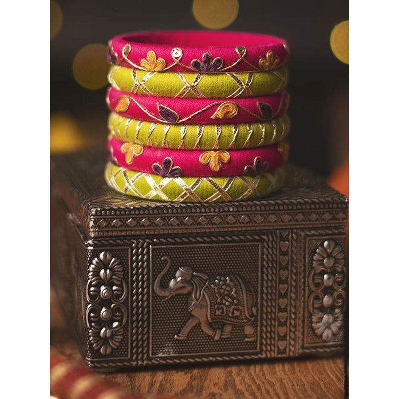 Taasha Craft Set Of 6 Sequinned Bangles