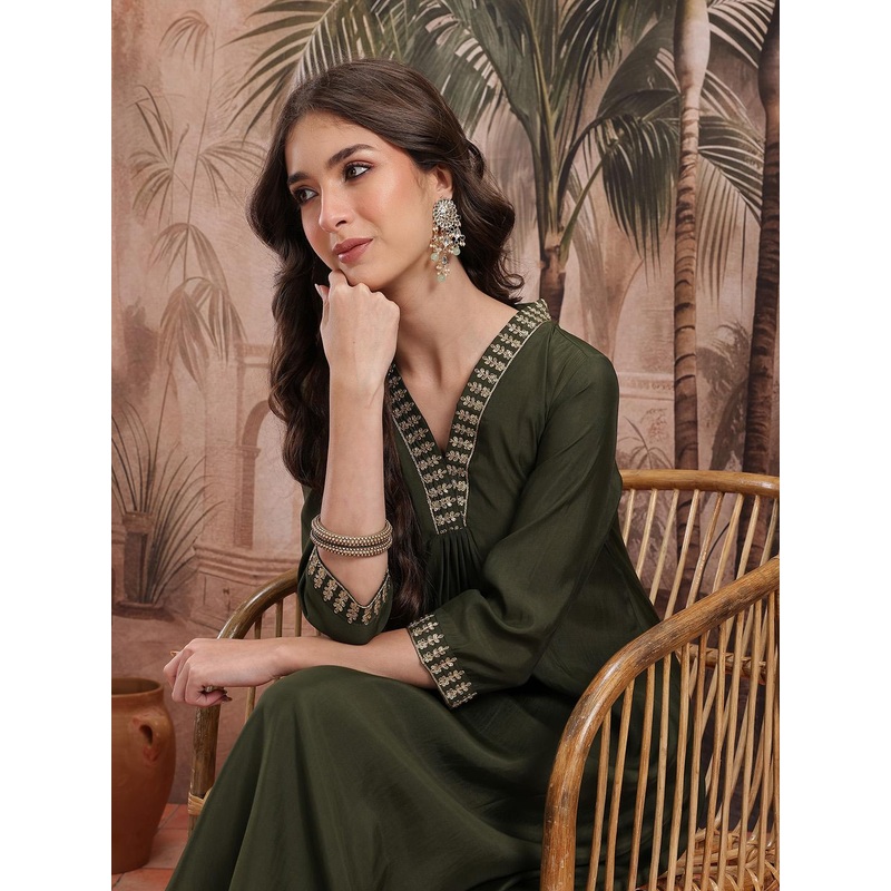 Sangria Yoke Design Panelled Kurta with Trousers