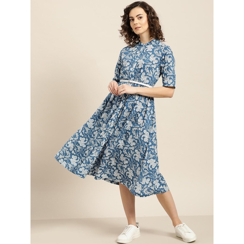 Sangria Women Blue & White Floral Print A-Line Dress with Belt