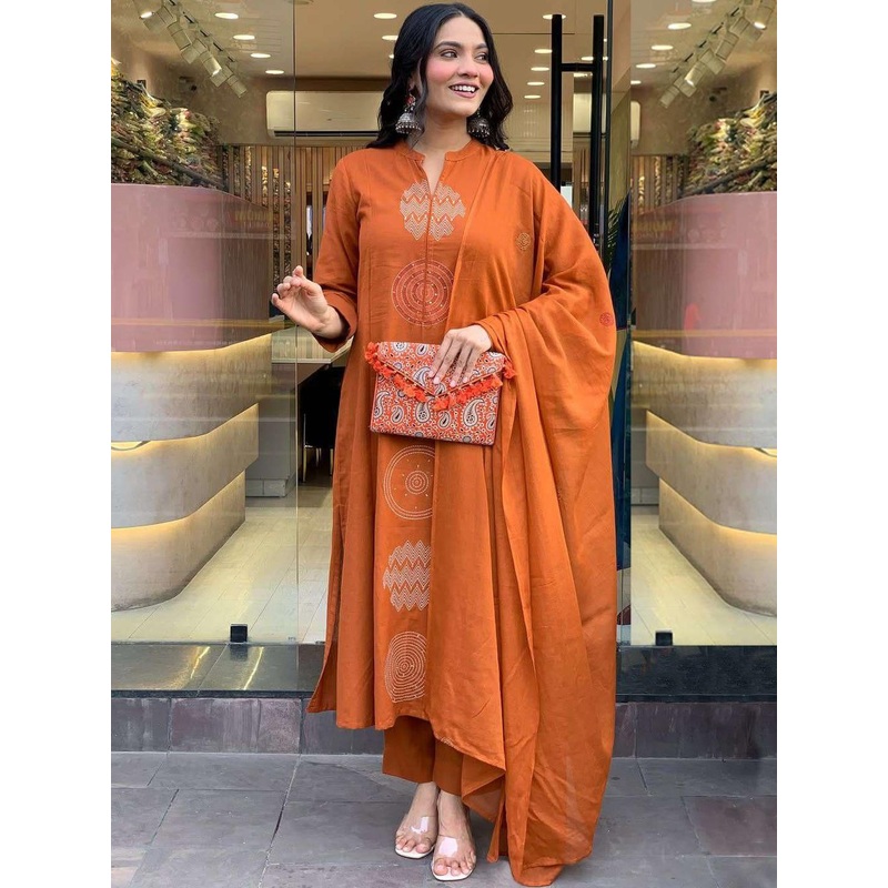 Aaghnya Geometric Printed Notch Neck A-Line Kurta with Trousers & With Dupatta