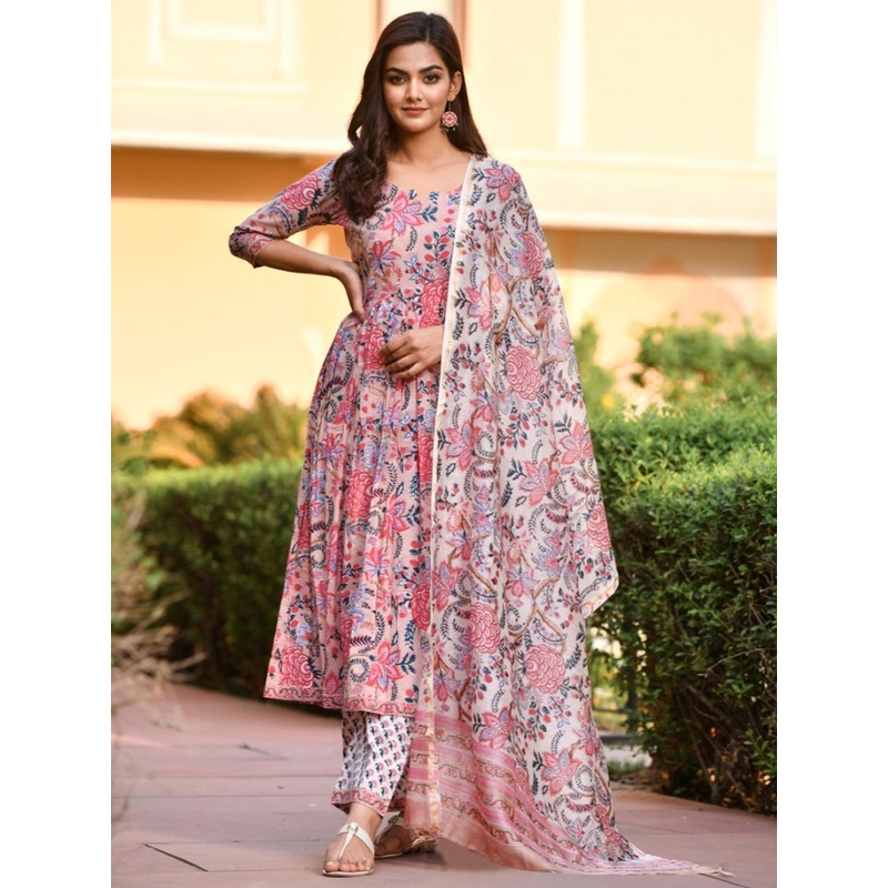 SZN Women Pink Cotton Blend Kurta Sets