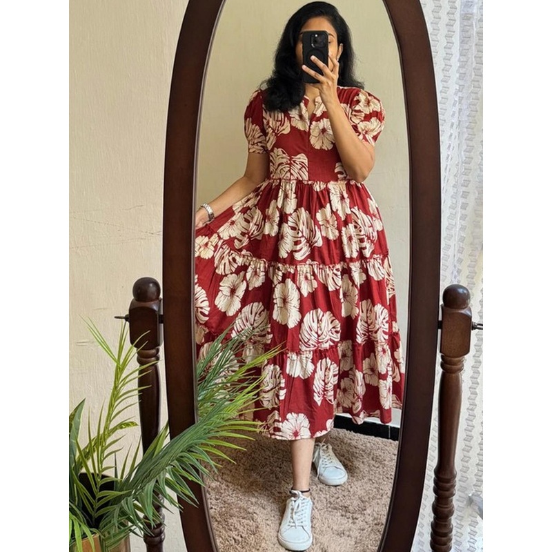 AURIPRX FASHION Women Maroon Viscose Rayon Kurtas