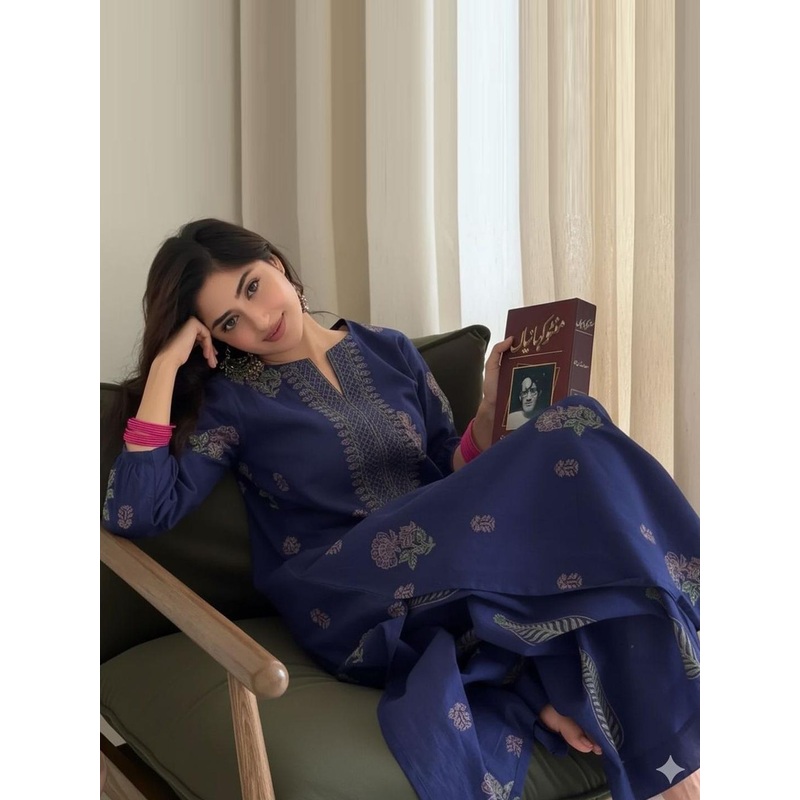 GoSriKi Floral Printed Notch Neck Straight Kurta With Palazzos