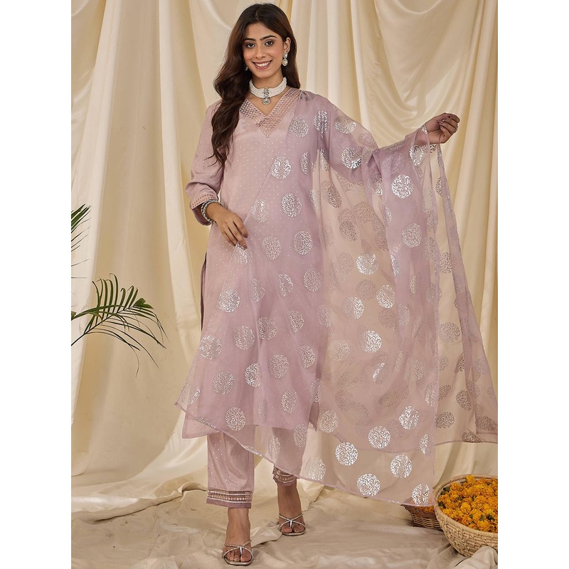 House of Pataudi Women Embellished Straight Kurta & Trousers With Dupatta