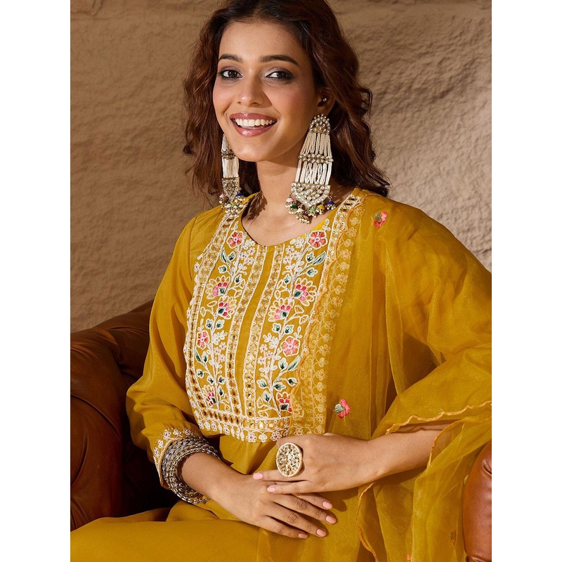 VredeVogel Women’s Floral Embroidered Regular Thread Work Kurta With Trousers & Dupatta