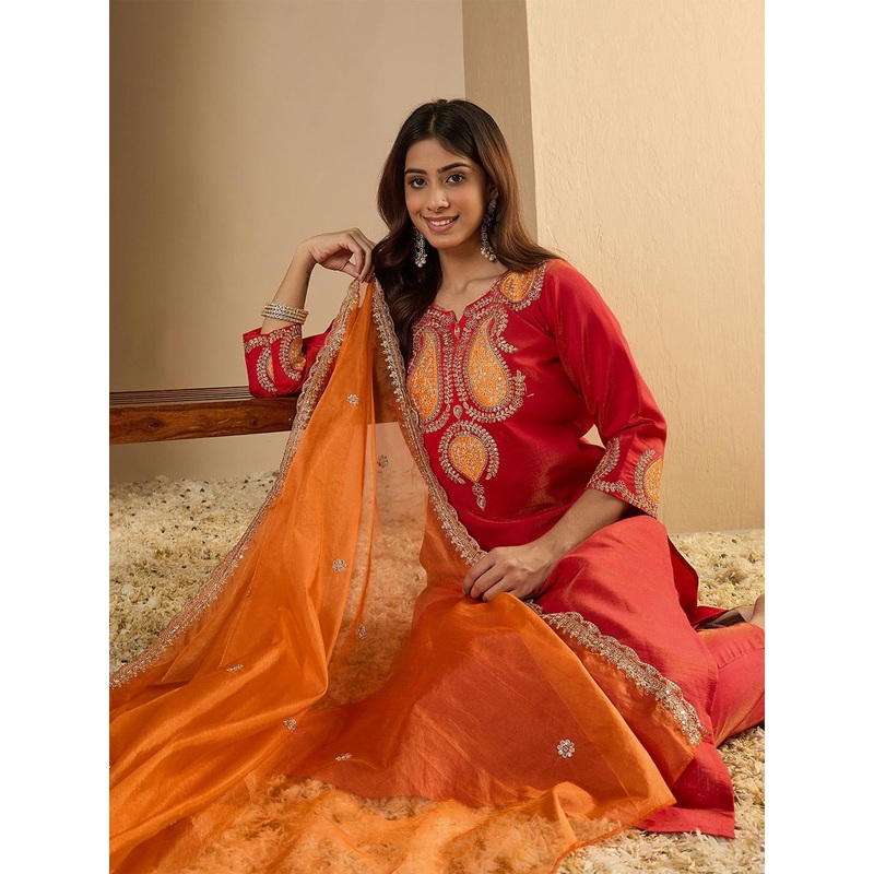 VredeVogel Women Paisley Yoke Design Sequinned Straight Kurta With Trousers & Dupatta