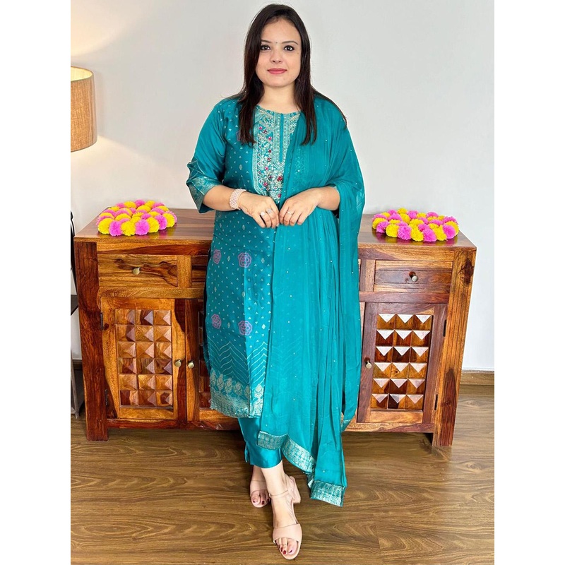 VredeVogel Floral Printed Cotton Silk Jacquard Straight Kurta With Trouser And Dupatta