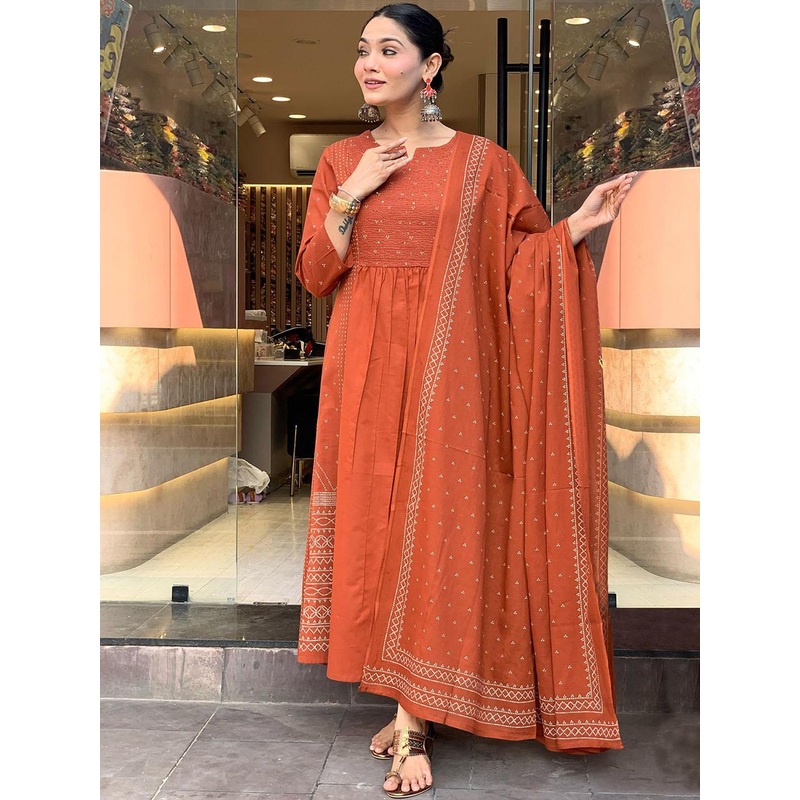 GoSriKi Women Ethnic Motifs Yoke Design Regular Thread Work Kurta with Palazzos & With Dupatta