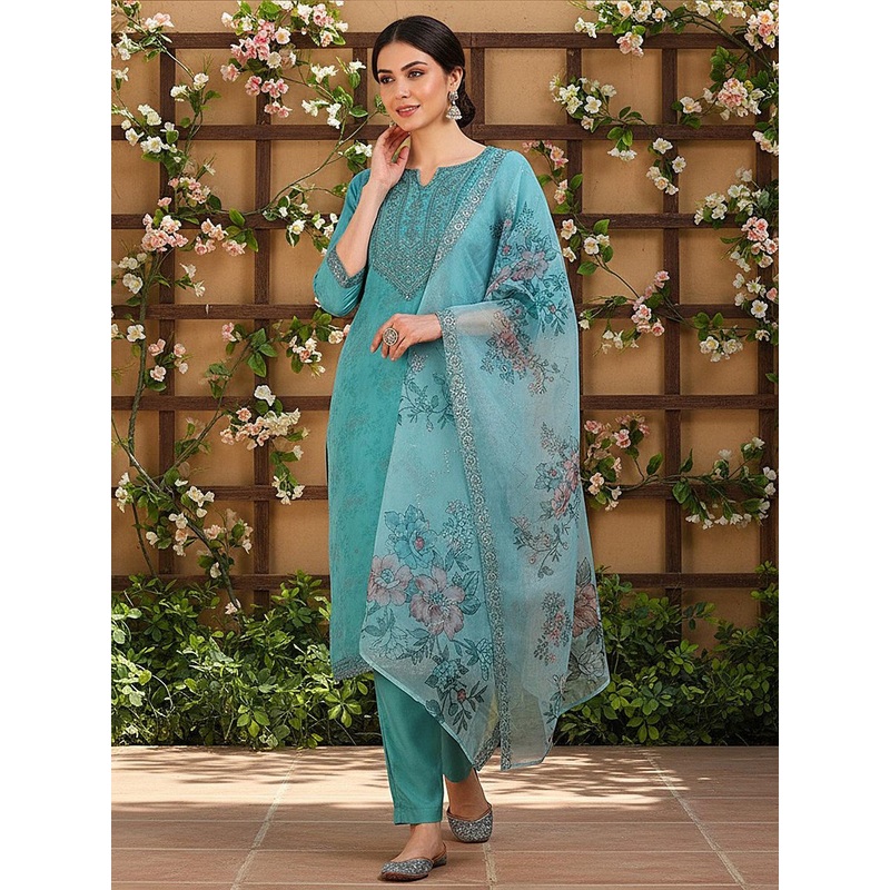 House of Pataudi Floral Printed Notch Neck Organza Straight Kurta & Trousers With Dupatta