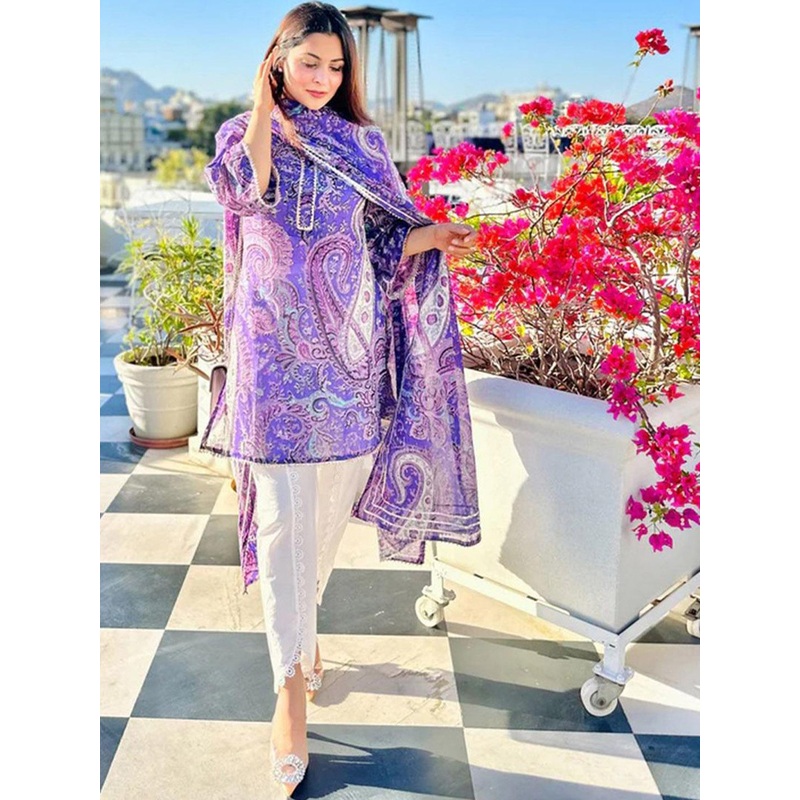 DIVASTRI Women Paisley Printed Regular Kurta with Trousers & With Dupatta