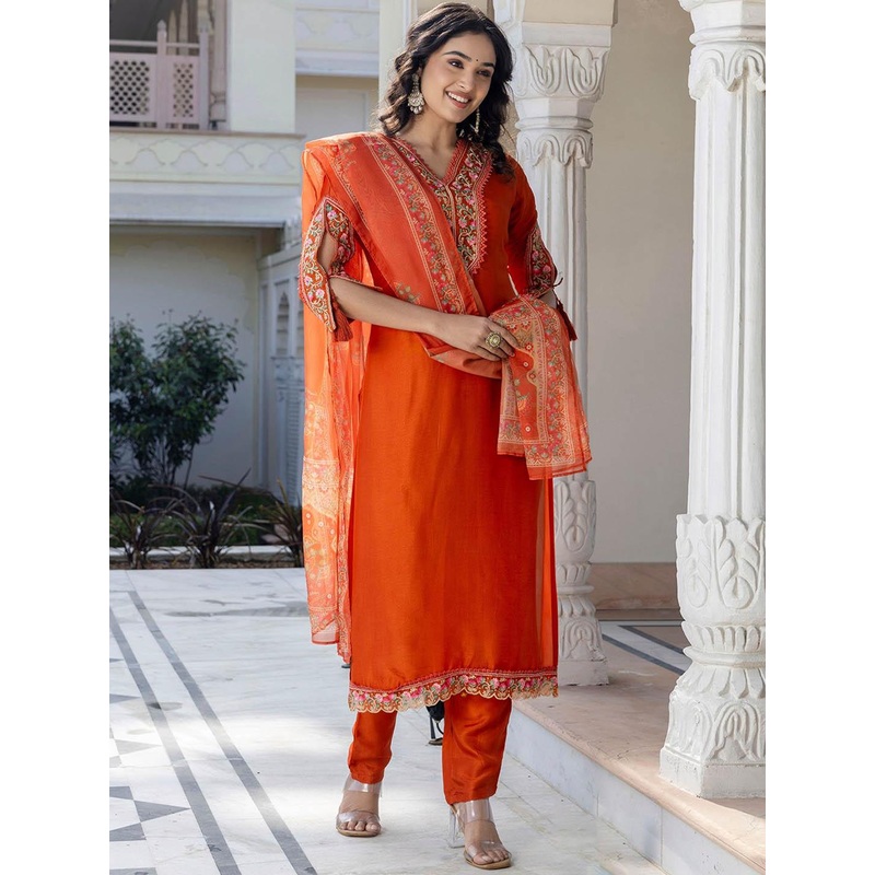 Navlik Women Floral Embroidered Thread Work Kurta with Trousers & Dupatta