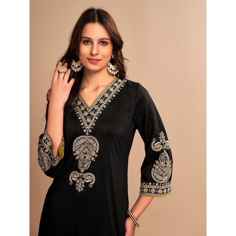 Anouk Black Embroidered Regular Thread Work Straight Kurta with Trousers