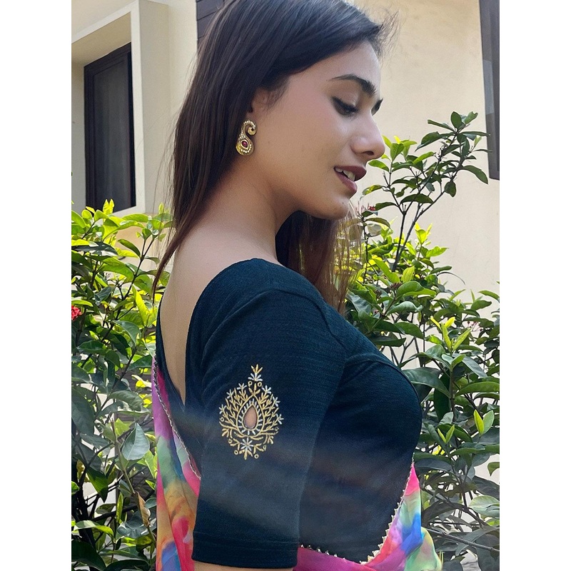 Bindigasm’s Advi Embroidered Short Sleeves Stretchable Saree Blouse