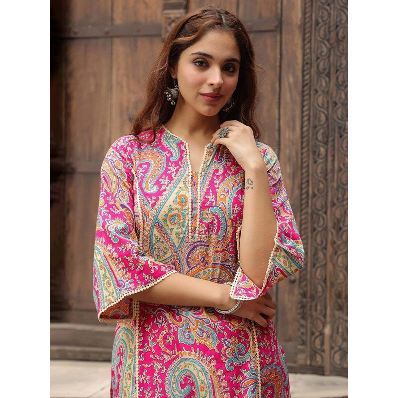 DIVASTRI Floral Printed Notch Neck A-line Kurta