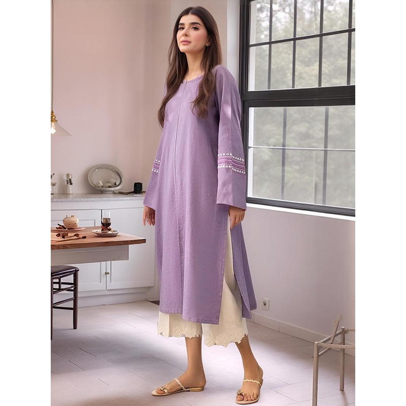 Aaghnya Women Purple Kurtas
