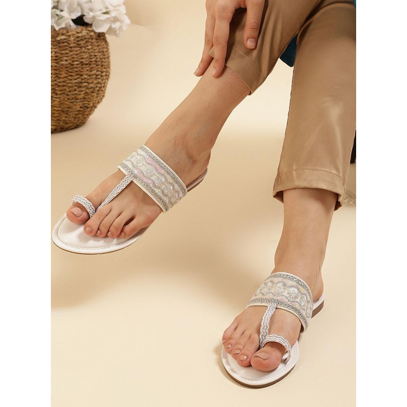 Anouk Women Ethnic – Embellished One Toe Flats