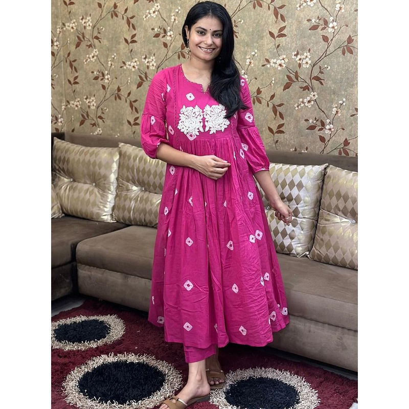 GoSriKi Bandhani Printed Thread Work Puffed Sleeves A-Line Kurta With Trousers