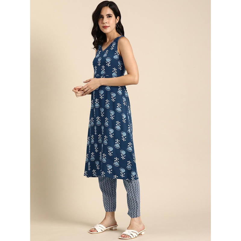Anouk Women Floral Printed Styled Back Kurta with Trousers