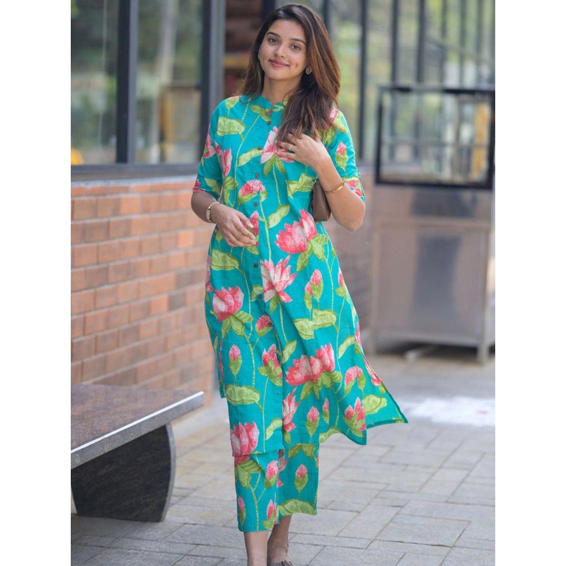 GoSriKi Women Floral Printed Regular Kurta with Palazzos
