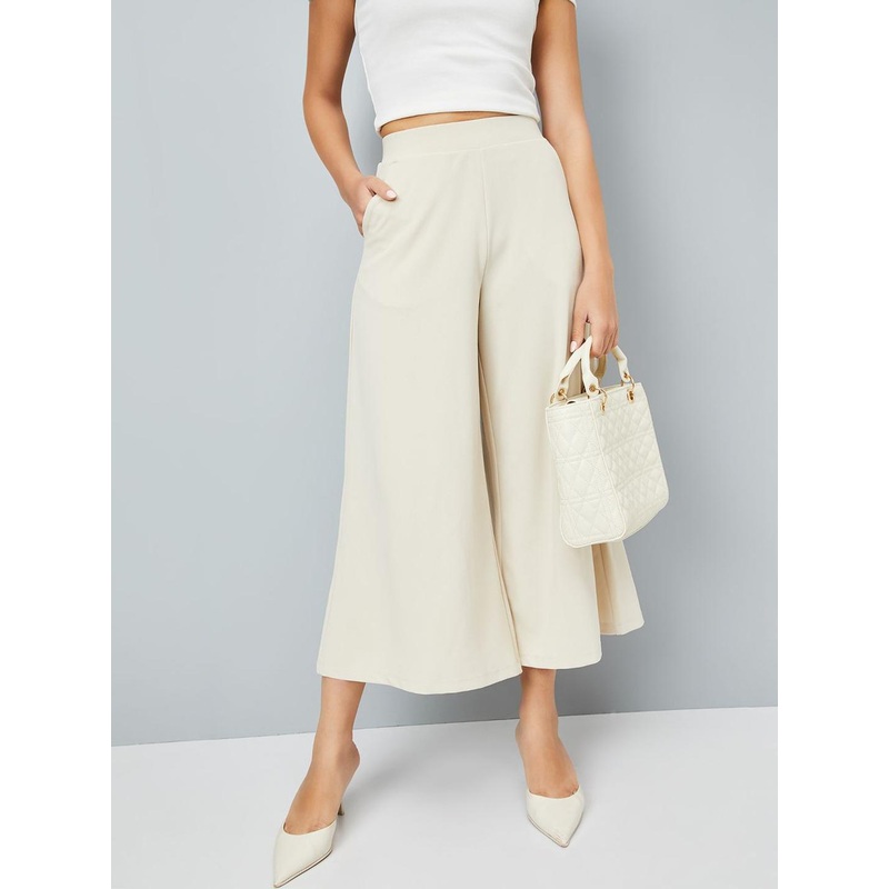 max Women Solid Wide Leg Palazzos