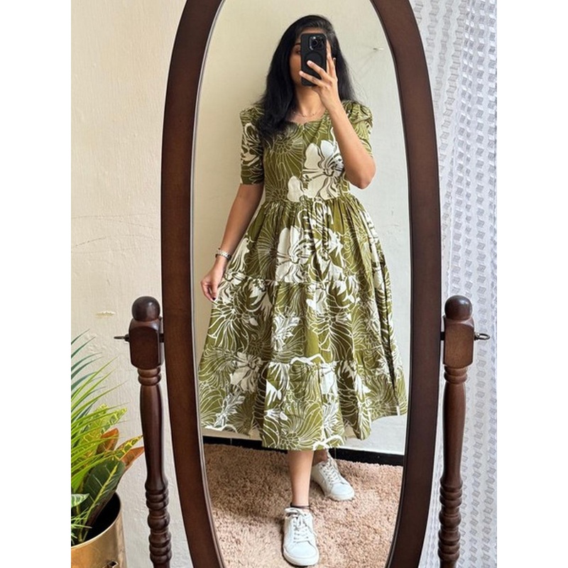 AURIPRX FASHION Women Olive Green Viscose Rayon Floral Printed Anarkali Kurta