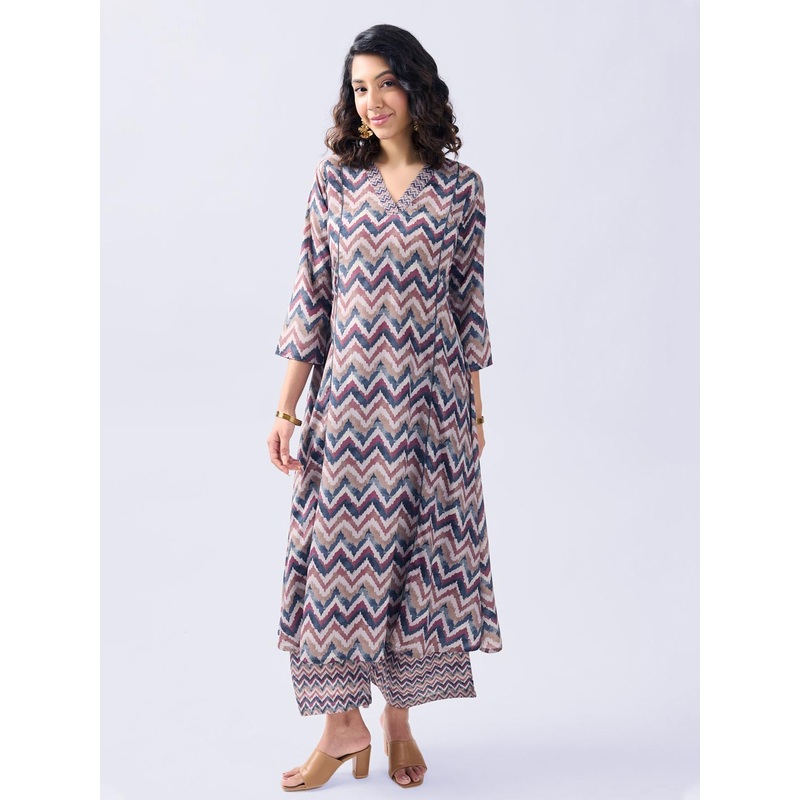 BAESD Chevron Printed V-Neck Three-Quarter Sleeves Top With Palazzo