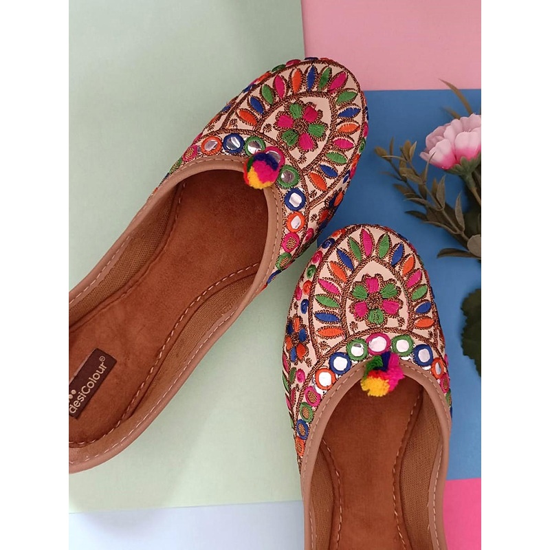 DESI COLOUR Women Multicoloured Embroidered Mojaris