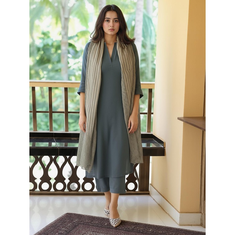 GoSriKi Notch Neck Straight Kurta With Trousers & Dupatta