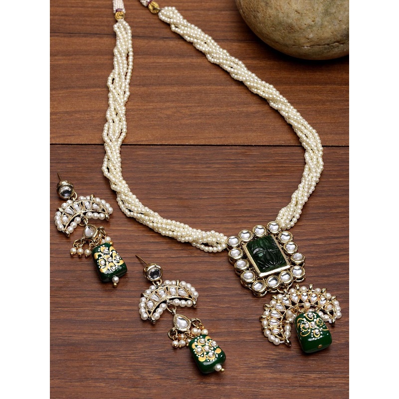 KARATCART Gold Plated Kundan Studded & Beaded Jewellery Set