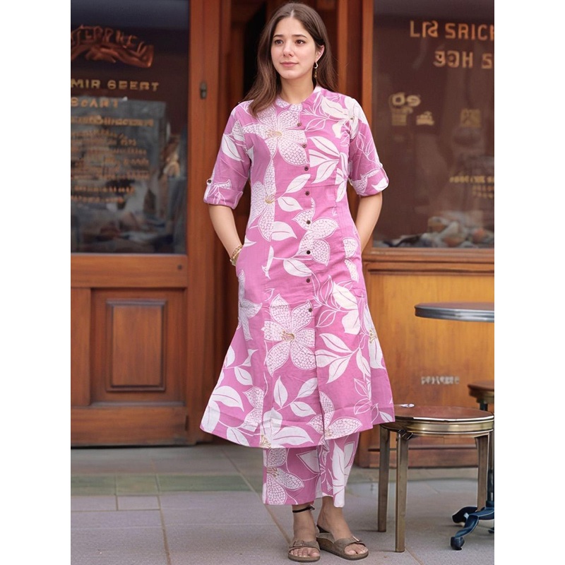 Aaghnya Women Floral Printed Kurta with Palazzos