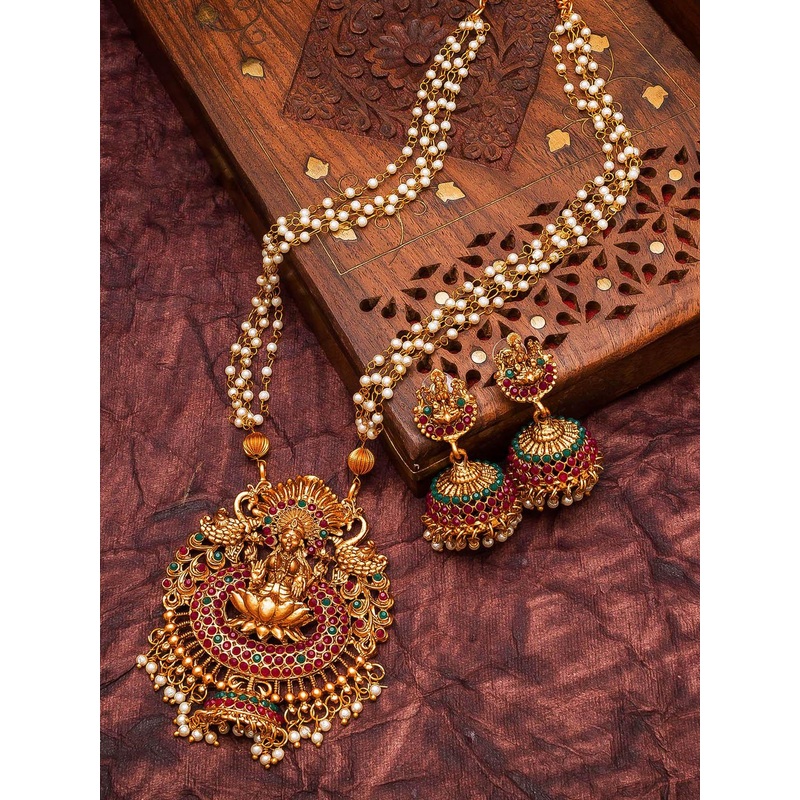 aadita Gold-Plated Gold-Toned Choker Necklace Jewellery Set
