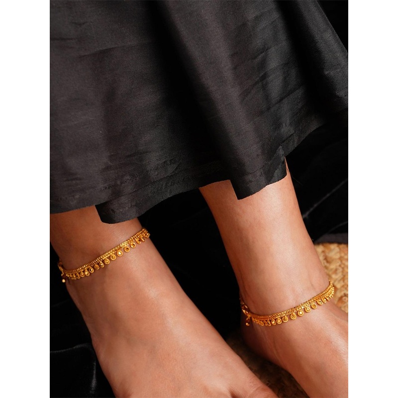 ABDESIGNS Gold-Plated Artificial Stones and Beads Anklet