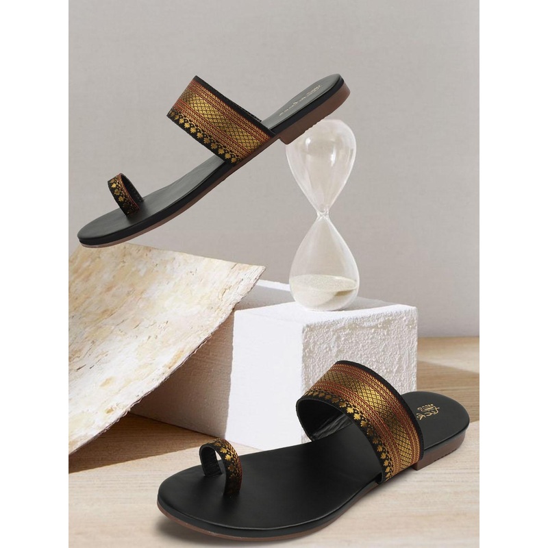 Picktoes Textured One Toe Flats