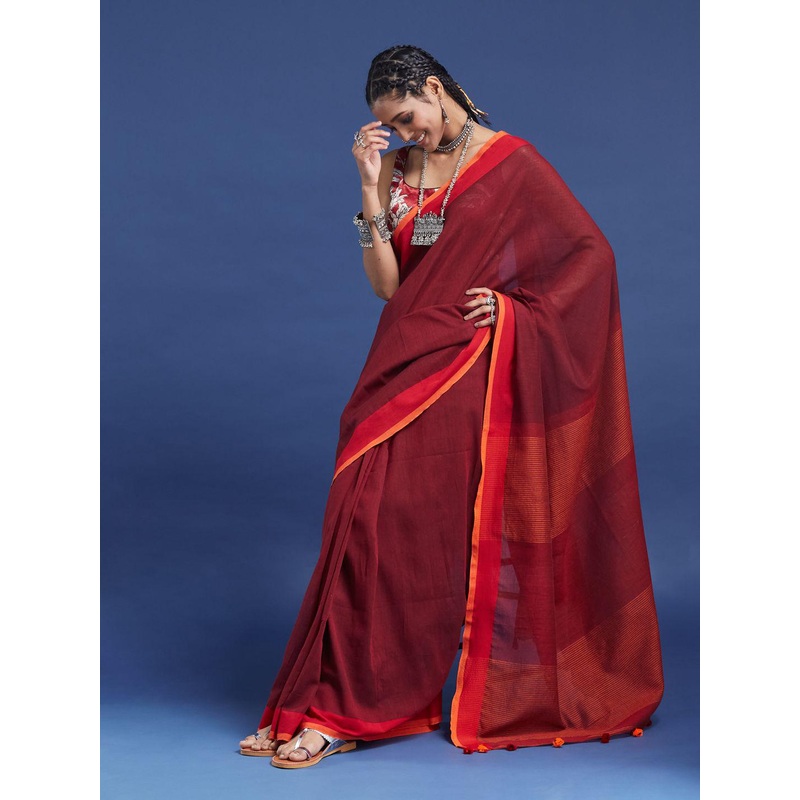 Taavi Bengali Woven Pure Cotton Saree with Pom Pom Details