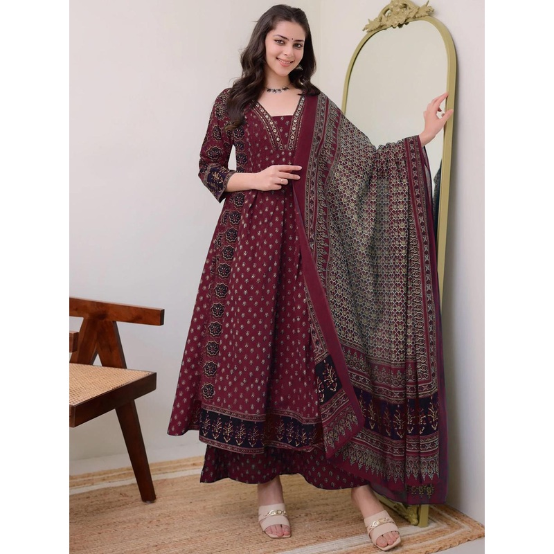 GoSriKi Women Floral Printed Regular Kurta with Palazzos & Dupatta