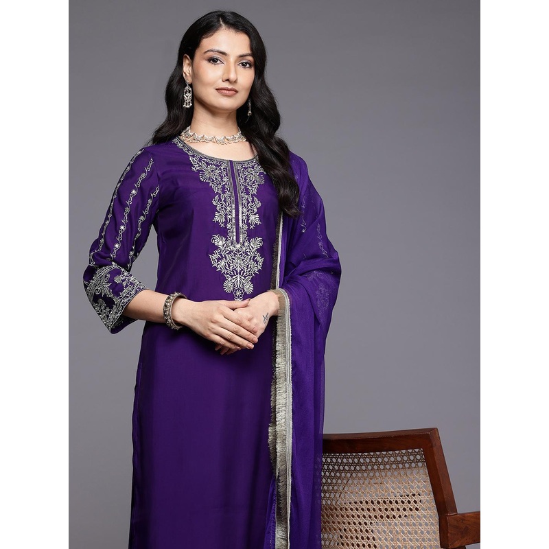 Varanga Ethnic Motifs Embroidered Zari Kurta With Trousers & Dupatta