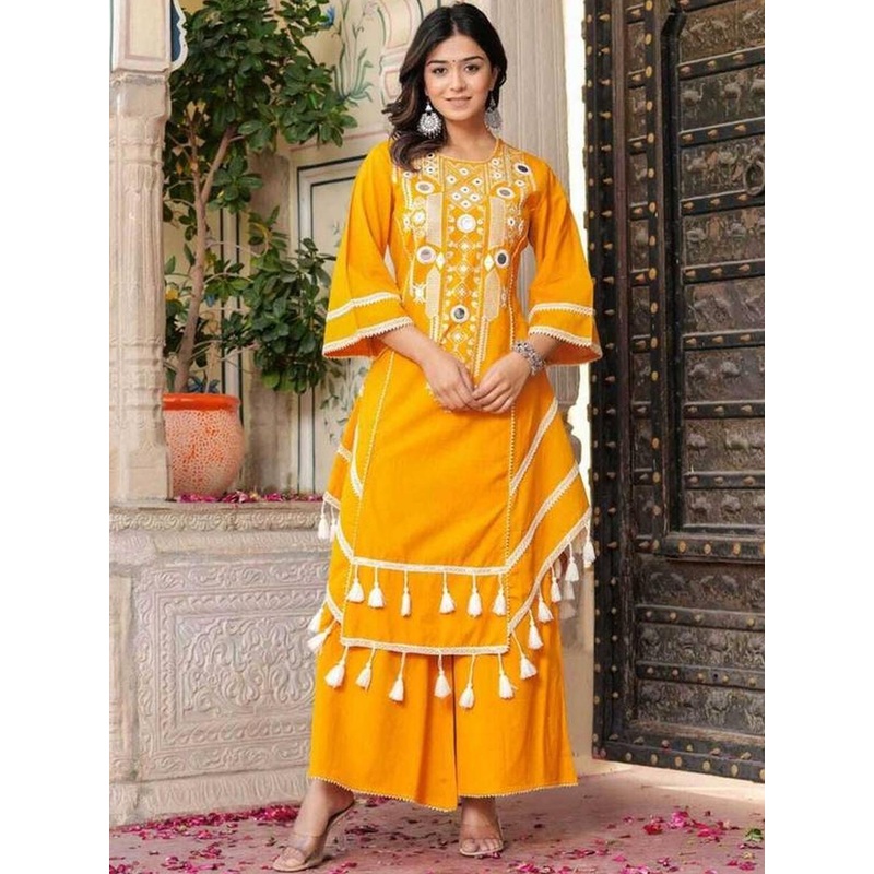 DIVASTRI Women Embroidered Regular Mirror Work Kurta with Palazzos