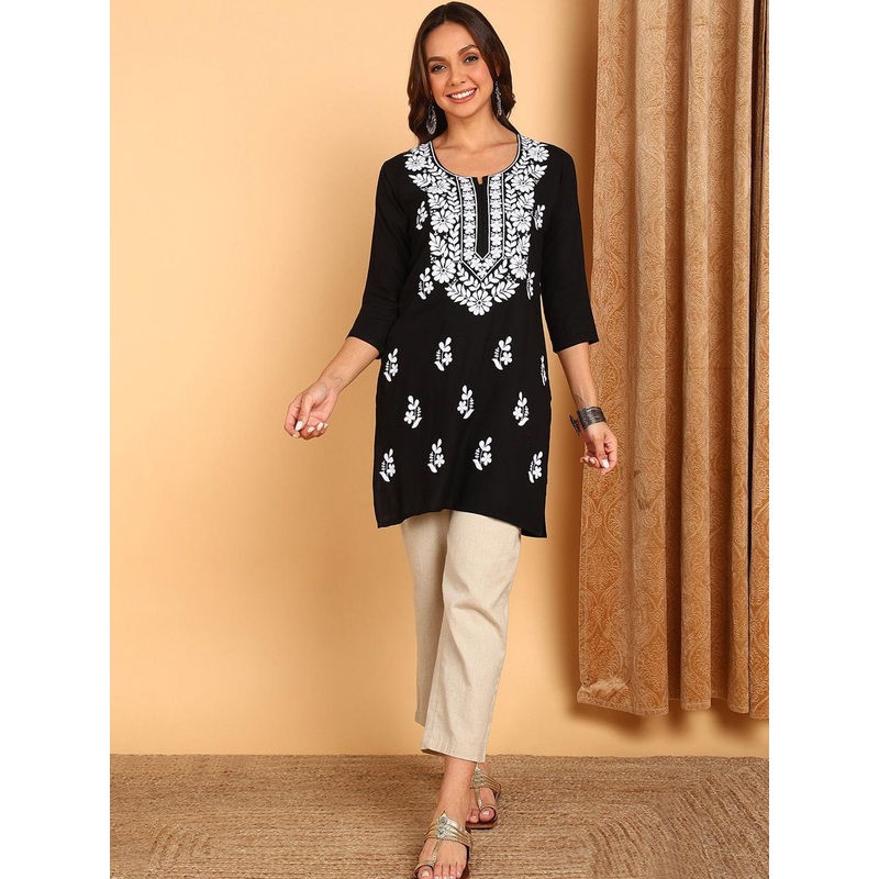 TOP N THREAD Floral Embroidered Chikankari Chikankari Kurti