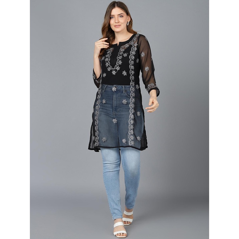 VAHSON Floral Embroidered Chikankari Georgette Kurta